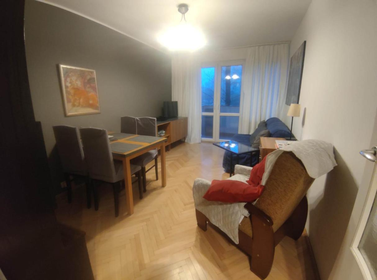 U Cioci Lutki Urocze Mieszkanie Z Balkonem Cracovia Exterior foto